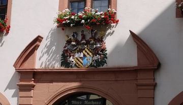 700x450-crop-90-wappen.jpg