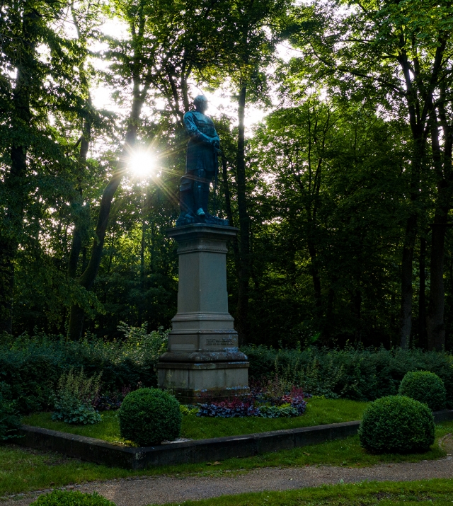 bismarck_statue_bad_kissingen.jpg