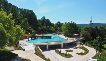 terrassenschwimmbad_badkissingen_2026_3.jpg